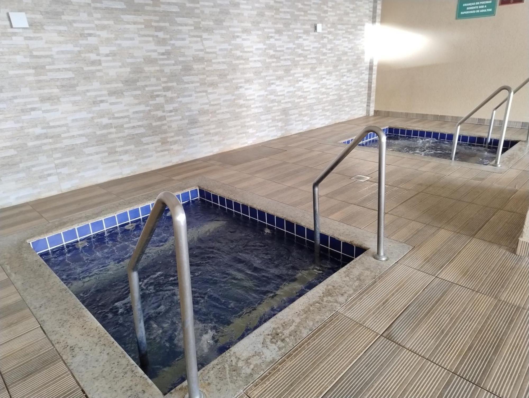Casa Da Madeira Caldas Novas - Achei Ferias - Com Roupa De Cama Exterior foto